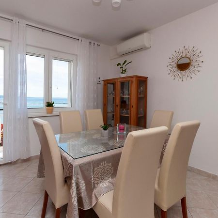 Apartment And Rooms Tatjana Omiš Exterior foto