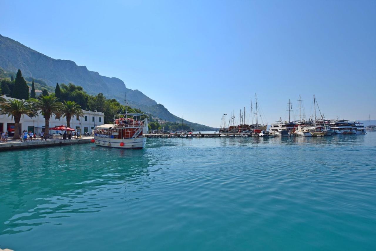 Apartment And Rooms Tatjana Omiš Exterior foto